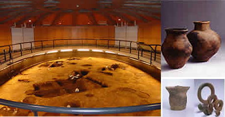 左：遺跡保存館の館内写真，右：出土した土器の写真