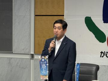 知事あいさつ写真
