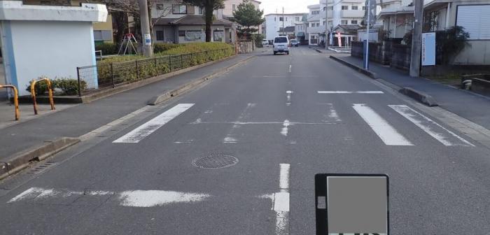 摩耗した横断歩道